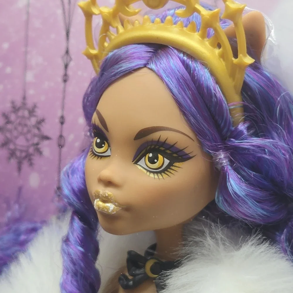 NEW Monster High Clawdeen Wolf Howliday Winter Edition Doll 2023 Mattel Shipper